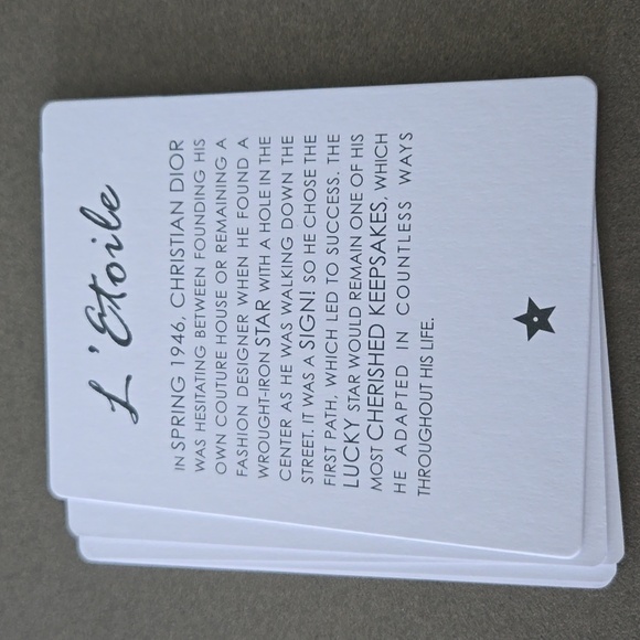 Brand New in Box DIOR phone charm silver 5x detachable charms Star 🌟 Dior chain - Picture 4 of 7